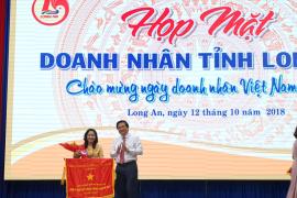 Thép TVP đón nhận Cờ Thi Đua Chính Phủ 2017