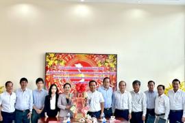 Bí thư Tỉnh ủy, Chủ tịch HĐND tỉnh – Nguyễn Văn Được đến thăm, chúc tết