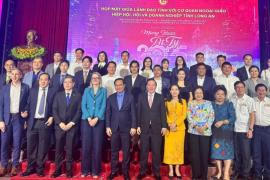 隆安承诺将继续与企业携手共进，协助解决困难。